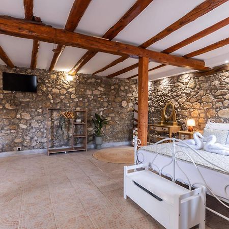 The Stone Suite Moraitika Exterior photo