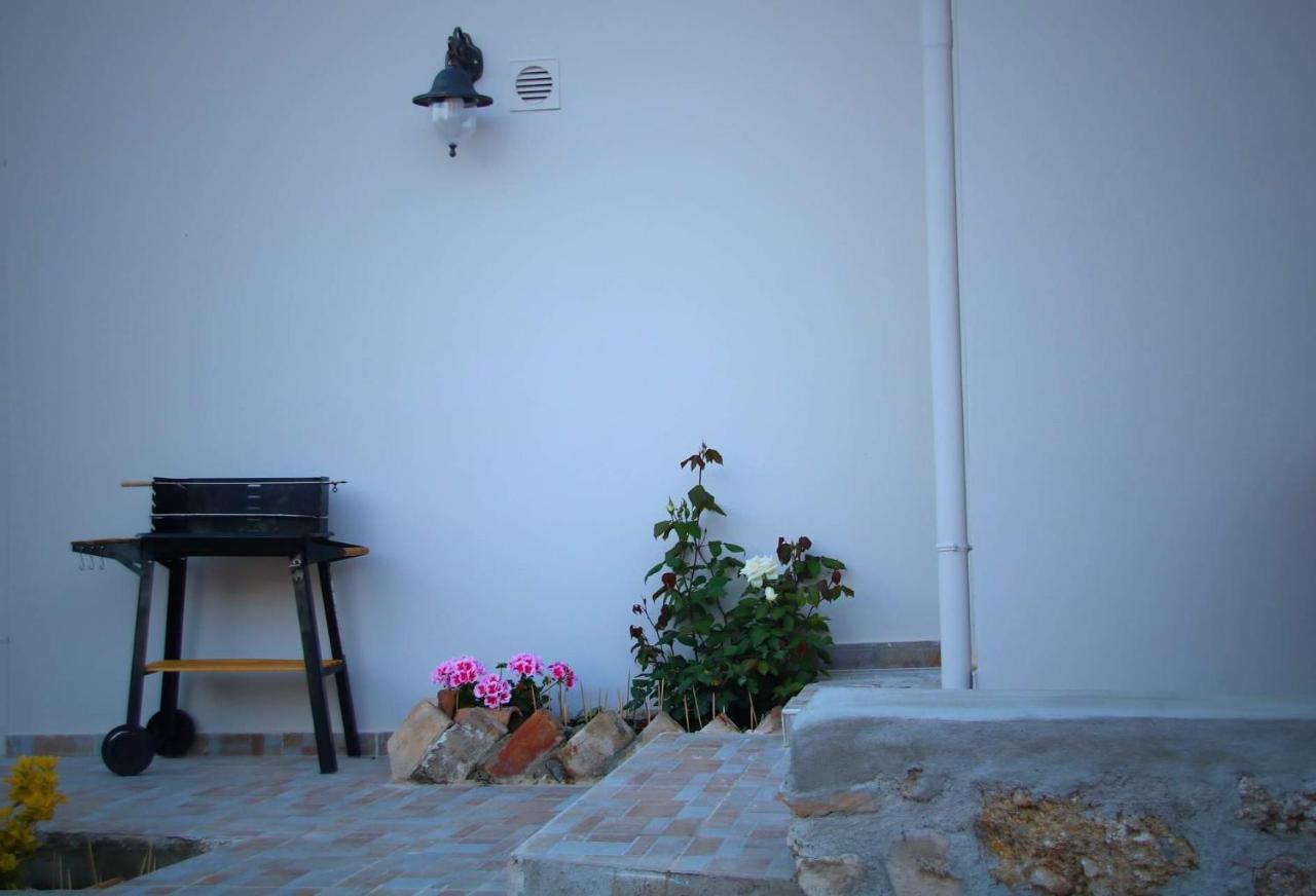 The Stone Suite Moraitika Exterior photo